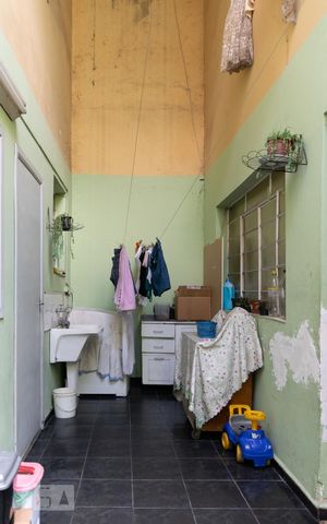 Casa à venda com 165m², 3 quartos e 2 vagas Casa à venda com 165m², 3 quartos e 2 vagasÁrea de Serviço
