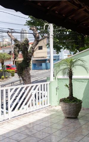 Casa à venda com 200m², 3 quartos e 2 vagas Casa à venda com 200m², 3 quartos e 2 vagasVaranda da Sala