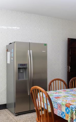 Casa à venda com 200m², 3 quartos e 2 vagas Casa à venda com 200m², 3 quartos e 2 vagasCozinha