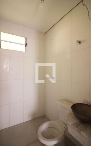Apartamento à venda com 63m², 2 quartos e 1 vagaQuarto 1 - Suíte Banheiro 