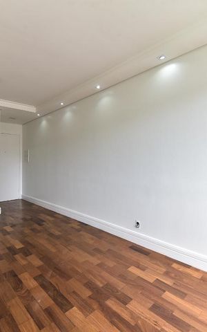 Apartamento à venda com 54m², 2 quartos e 1 vaga Apartamento à venda com 54m², 2 quartos e 1 vagaSala