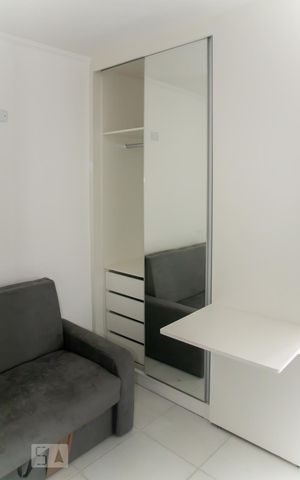 Studio para alugar com 15m², 1 quarto e sem vaga Studio para alugar com 15m², 1 quarto e sem vagaStudio
