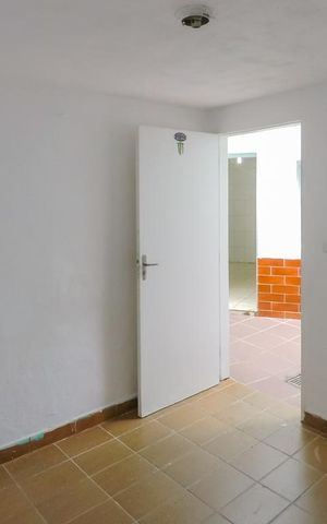 Casa à venda com 60m², 1 quarto e 1 vagaQuarto de serviço