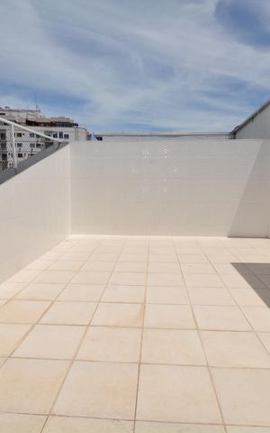 Apartamento à venda com 90m², 3 quartos e sem vagaÁrea comum - Salão de festas