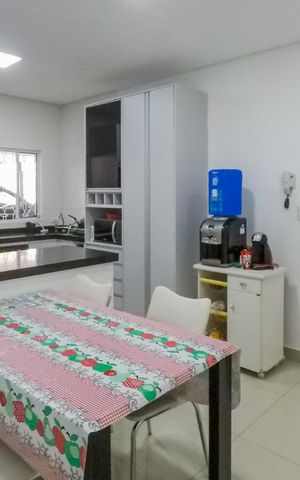 Casa à venda com 108m², 3 quartos e 3 vagasCozinha
