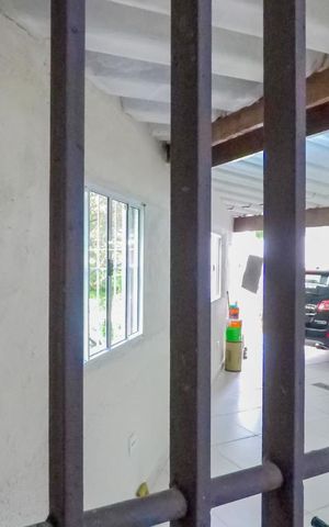 Casa à venda com 108m², 3 quartos e 3 vagasQuarto de Serviço