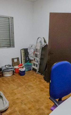 Casa à venda com 108m², 3 quartos e 3 vagasQuarto de Serviço