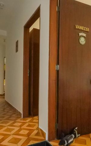Casa à venda com 108m², 3 quartos e 3 vagasCorredor