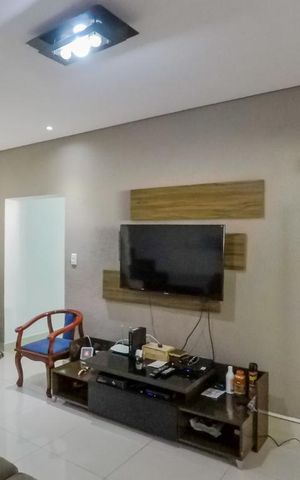 Casa à venda com 108m², 3 quartos e 3 vagasSala