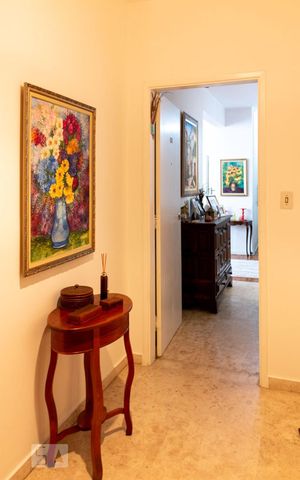 Apartamento à venda com 220m², 3 quartos e 1 vagaHall de entrada do apartamento