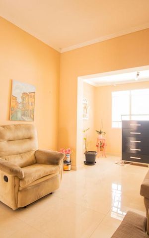 Casa à venda com 110m², 3 quartos e 3 vagas Casa à venda com 110m², 3 quartos e 3 vagassala