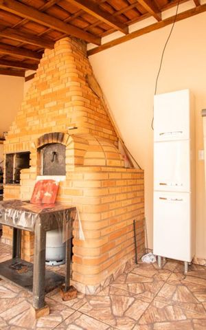 Casa à venda com 110m², 3 quartos e 3 vagas Casa à venda com 110m², 3 quartos e 3 vagaschurrasqueira