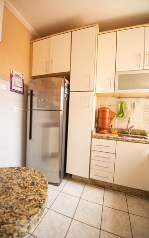 Casa à venda com 110m², 3 quartos e 3 vagas Casa à venda com 110m², 3 quartos e 3 vagascozinha