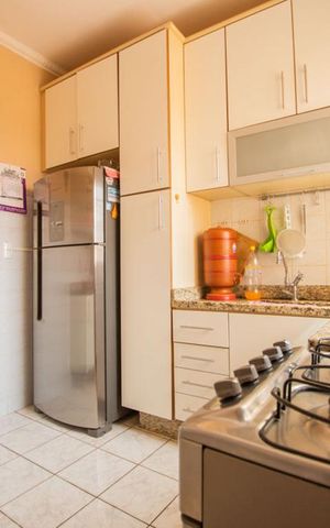 Casa à venda com 110m², 3 quartos e 3 vagas Casa à venda com 110m², 3 quartos e 3 vagascozinha