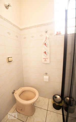 Casa à venda com 110m², 3 quartos e 3 vagas Casa à venda com 110m², 3 quartos e 3 vagasbanheiro