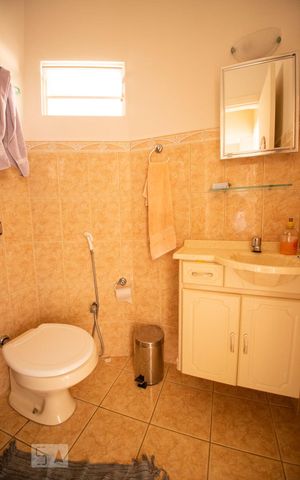 Casa à venda com 110m², 3 quartos e 3 vagas Casa à venda com 110m², 3 quartos e 3 vagasbanheiro