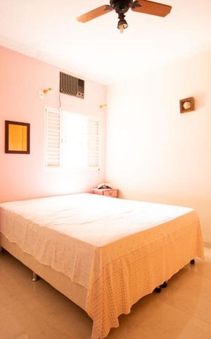 Casa à venda com 110m², 3 quartos e 3 vagas Casa à venda com 110m², 3 quartos e 3 vagassuite