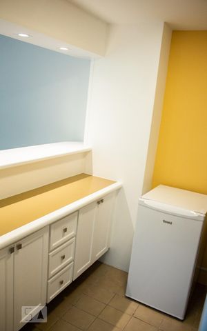 Apartamento para alugar com 35m², 1 quarto e 1 vaga Apartamento para alugar com 35m², 1 quarto e 1 vagaCozinha - Armários