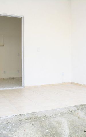 Casa de condomínio à venda com 160m², 4 quartos e 1 vagaQuintal