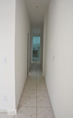 Casa de condomínio à venda com 160m², 4 quartos e 1 vagaCorredor