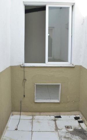 Casa de condomínio à venda com 160m², 4 quartos e 1 vagaVista Quarto 1