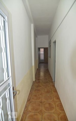 Casa à venda com 80m², 2 quartos e sem vagaCorredor