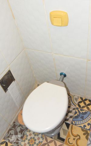 Casa à venda com 80m², 2 quartos e sem vagaBanheiro