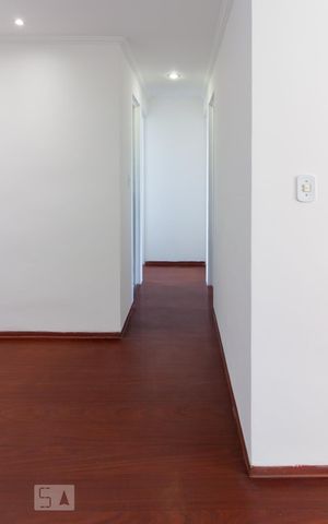 Apartamento à venda com 75m², 3 quartos e 1 vaga Apartamento à venda com 75m², 3 quartos e 1 vagaCorredor