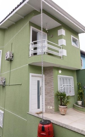 Casa para alugar com 180m², 3 quartos e 6 vagasFachada da casa