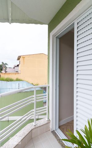 Casa para alugar com 180m², 3 quartos e 6 vagasVaranda quarto 1 suíte
