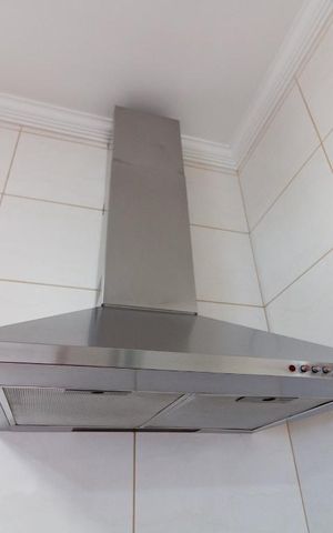 Casa para alugar com 180m², 3 quartos e 6 vagasCozinha - coifa