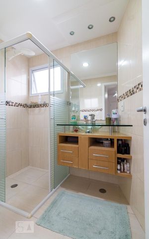 Casa para alugar com 180m², 3 quartos e 6 vagasBanheiro quarto 1 suíte
