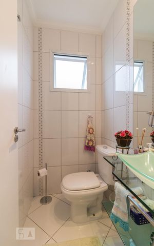 Casa para alugar com 180m², 3 quartos e 6 vagasLavabo