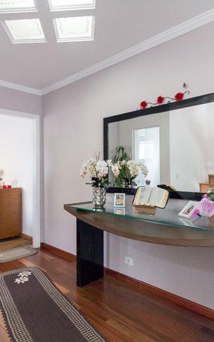 Casa para alugar com 180m², 3 quartos e 6 vagasSala