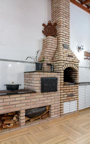 Casa para alugar com 180m², 3 quartos e 6 vagasChurrasqueira