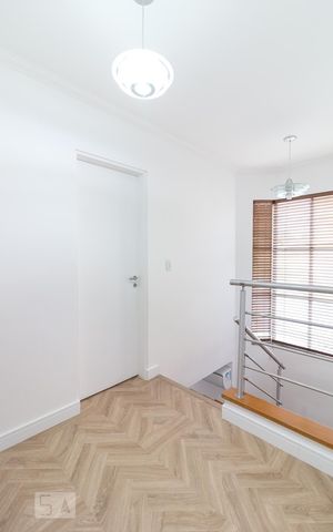 Casa para alugar com 180m², 3 quartos e 6 vagasAntesala - quartos