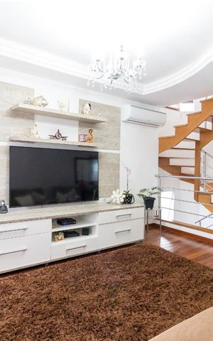 Casa para alugar com 180m², 3 quartos e 6 vagasSala