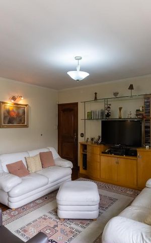 Casa à venda com 357m², 3 quartos e 4 vagasSala