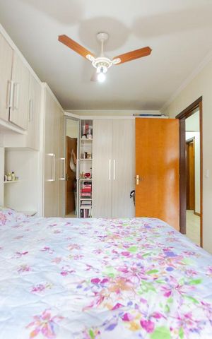 Casa de condomínio à venda com 276m², 5 quartos e 3 vagas Casa de condomínio à venda com 276m², 5 quartos e 3 vagasQuarto 2