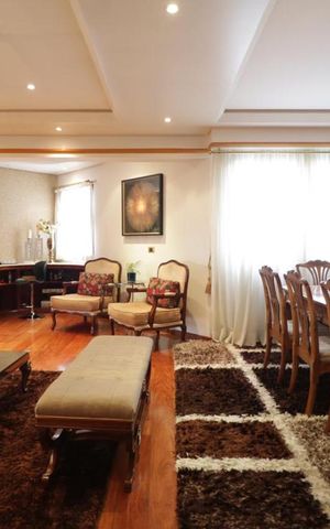 Apartamento à venda com 270m², 4 quartos e 4 vagas Apartamento à venda com 270m², 4 quartos e 4 vagasSala