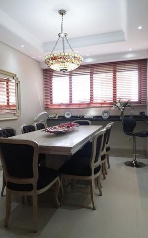 Apartamento à venda com 270m², 4 quartos e 4 vagas Apartamento à venda com 270m², 4 quartos e 4 vagasCozinha