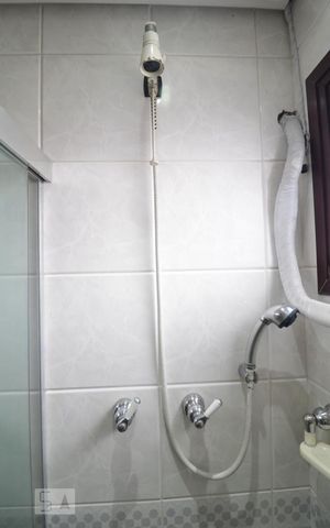 Apartamento à venda com 270m², 4 quartos e 4 vagas Apartamento à venda com 270m², 4 quartos e 4 vagasBanheiro