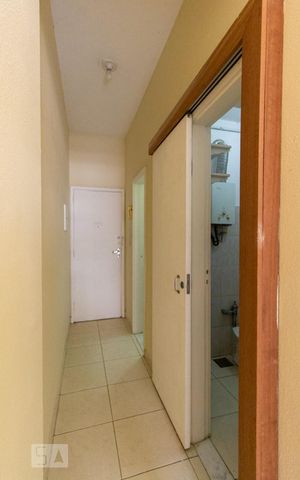 Studio à venda com 35m², 1 quarto e sem vaga Studio à venda com 35m², 1 quarto e sem vagaCorredor