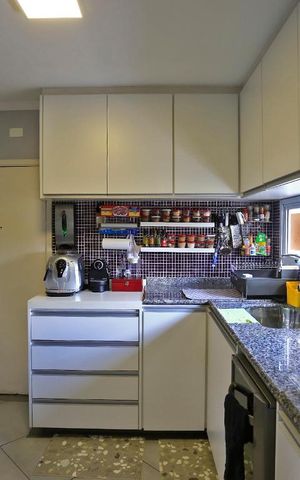 Apartamento à venda com 130m², 3 quartos e 2 vagasCozinha