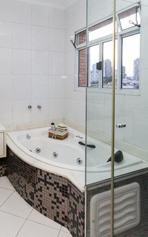 Casa à venda com 250m², 3 quartos e 3 vagasBanheiro da Suite 03