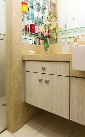 Casa à venda com 250m², 3 quartos e 3 vagasBanheiro da Suite 02