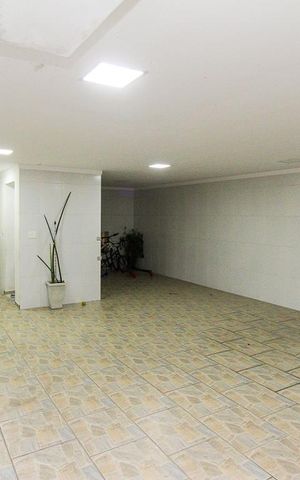Casa à venda com 250m², 3 quartos e 3 vagasGaragem