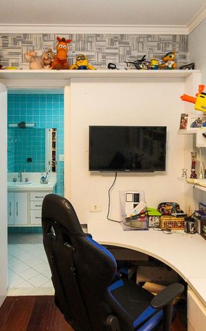 Casa à venda com 250m², 3 quartos e 3 vagasSuite 01
