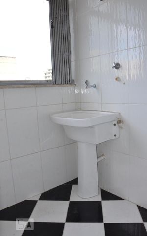 Apartamento à venda com 69m², 2 quartos e 1 vagaÁrea comum de serviço