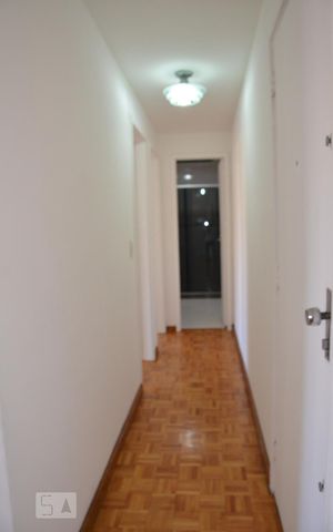 Apartamento à venda com 69m², 2 quartos e 1 vagaCorredor